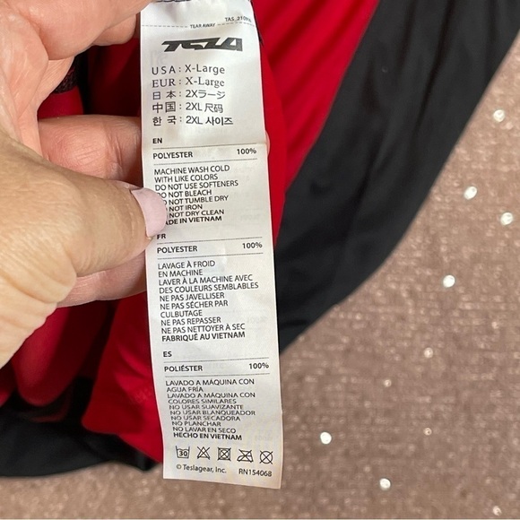 TSLA Men's Rashguard UPF 50+ Loose-Fit Short Sleeve Red & Black XL - Picture 2 of 9